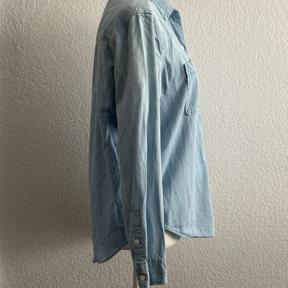 Abercrombie & Fitch Chambray Denim Button Down Shirt Small - Picture 5 of 8